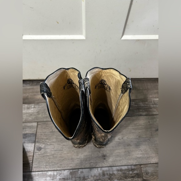 Circle G Swirl Snip Town Black/Brown Distressed Leather Embroidered Cowboy boot - Picture 9 of 13